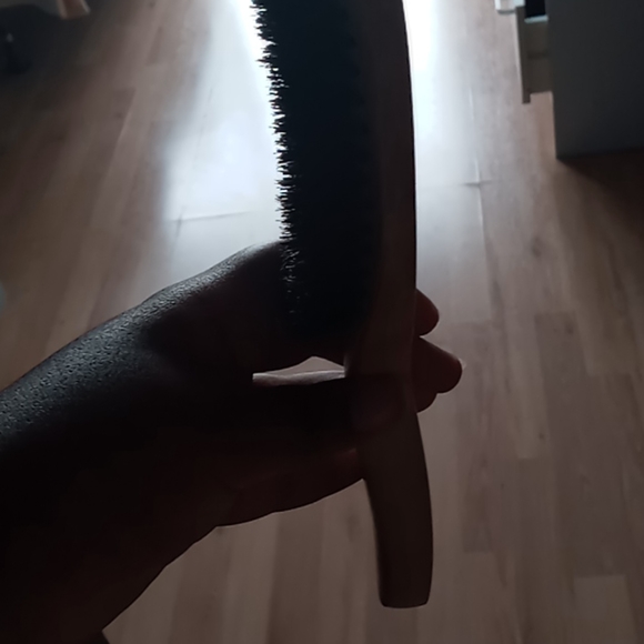 Brush - Picture 2 of 2